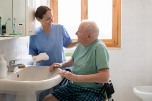 Bathing-Safety-and-Techniques-for-Seniors-and-Alzheimers-Patients